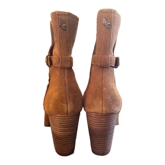Koolaburra Ugg Chestnut Brown Suede Samiah Buckle Ankle  Heeled Bootie Size: 9 - Picture 5 of 9